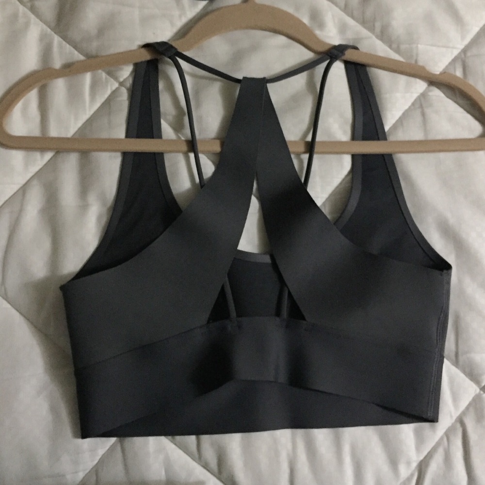 NWOT Pink Victoria’s Secret Sports Bra Grey  XS